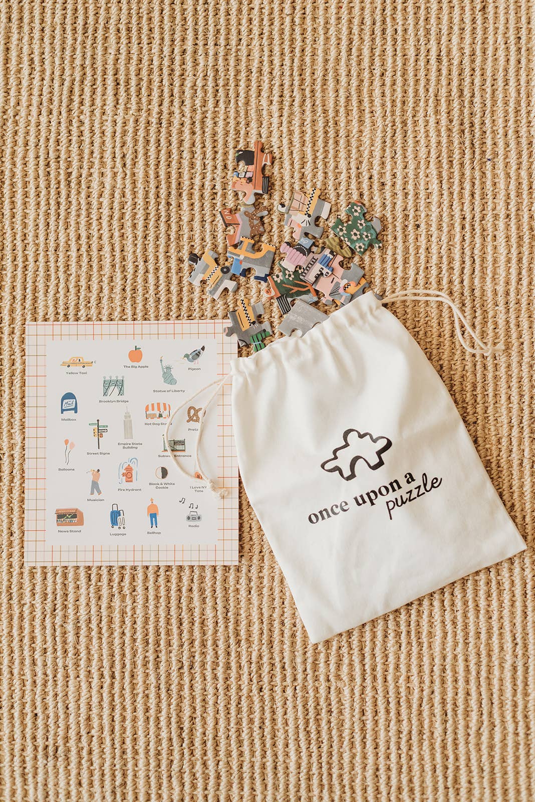 Hello New York! A Look & Find Adventure
